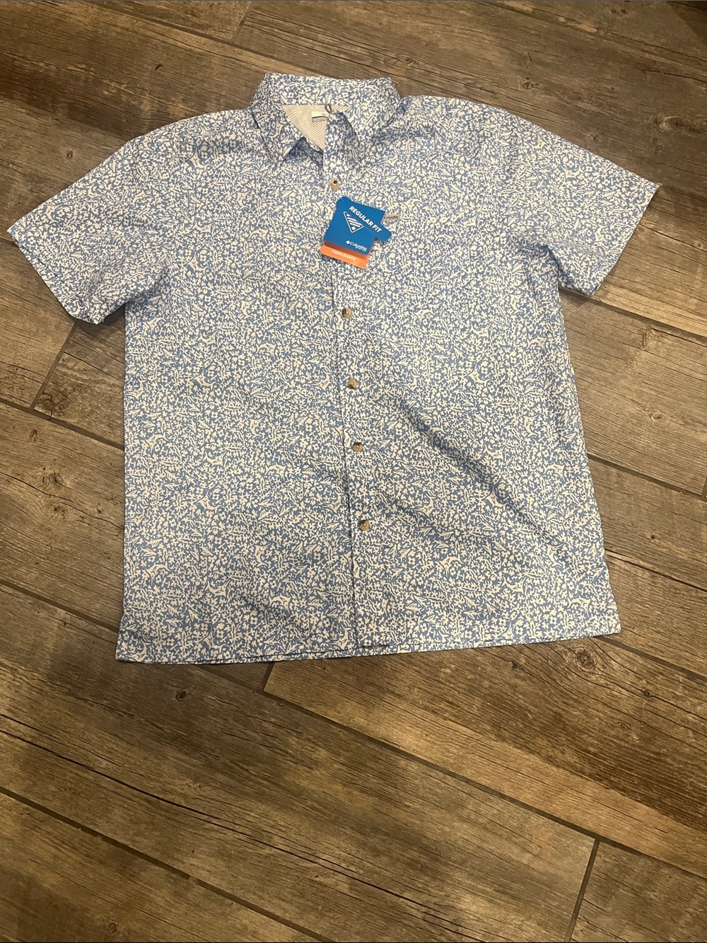 NWT Columbia camp shirt